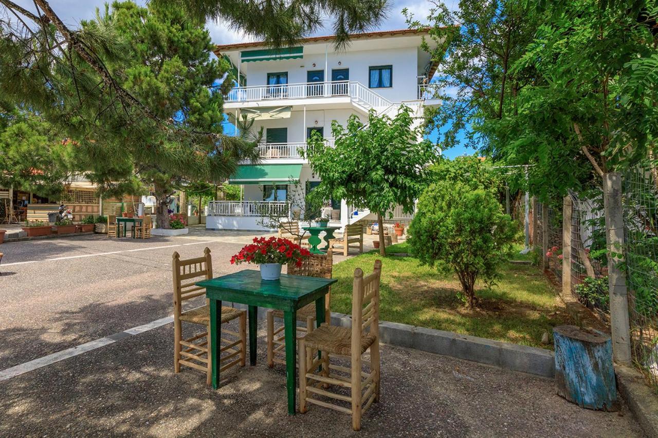 Agapitos Apartments Nikiti  Exterior foto